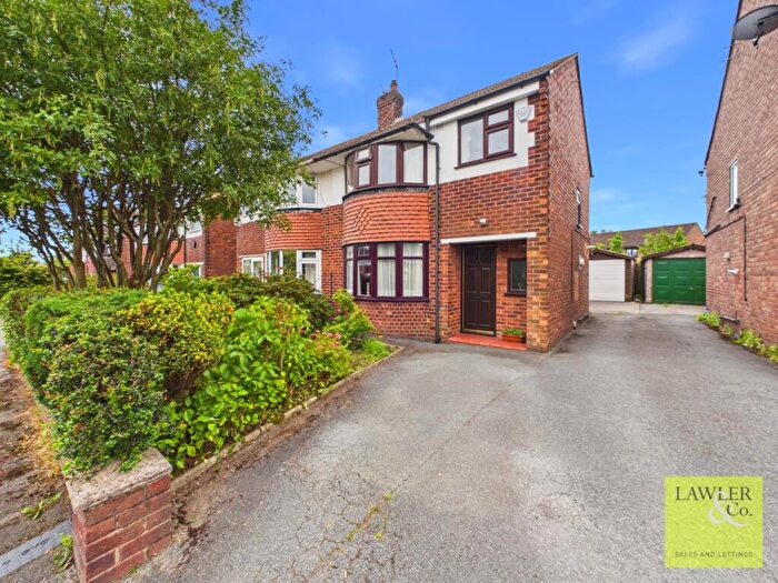 3 Bedroom Semi-Detached House For Sale In The Fairway, Stockport, Cheshire, SK2