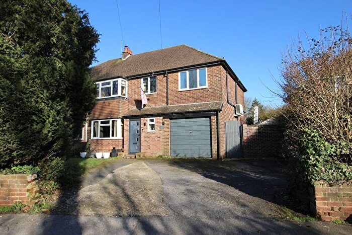 4 Bedroom Semi Detached House For Sale In St. Margarets Lane, Titchfield, PO14