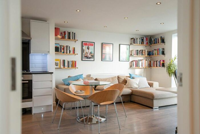 1 Bedroom Flat For Sale In East Dulwich Road, London, SE22