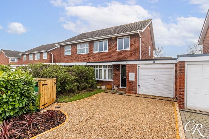 3 Bedroom Semi Detached House For Sale In Kempton Grove, Springbank, GL51