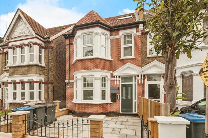 1 Bedroom Flat To Rent In Frant Road Thornton Heath, CR7