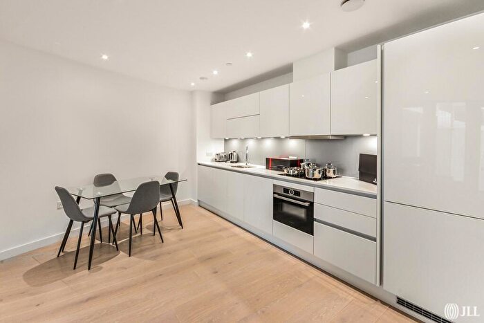1 Bedroom Apartment To Rent In City North West, London, N4