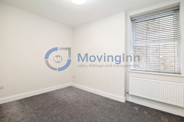 2 Bedroom Flat To Rent In Birdhurst Road, South Croydon, Surrey, CR2