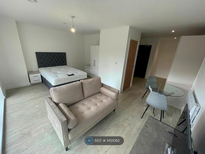 1 Bedroom Flat To Rent In Northill Apartments, Salford, M50