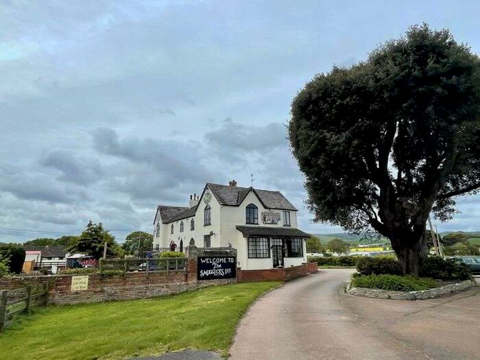 Houses for sale & to rent in TA24 6JE, Cleeve Park, Old Cleeve Minehead