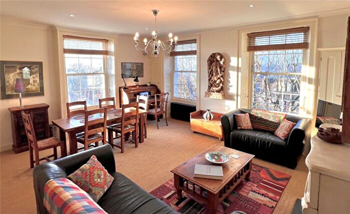 2 Bedroom Apartment For Sale In Holly Terrace, N6