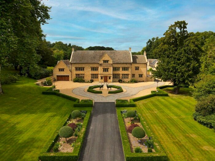 7 Bedroom Detached House To Rent In Broadstone Estate, Enstone, Chipping Norton, Oxfordshire OX7
