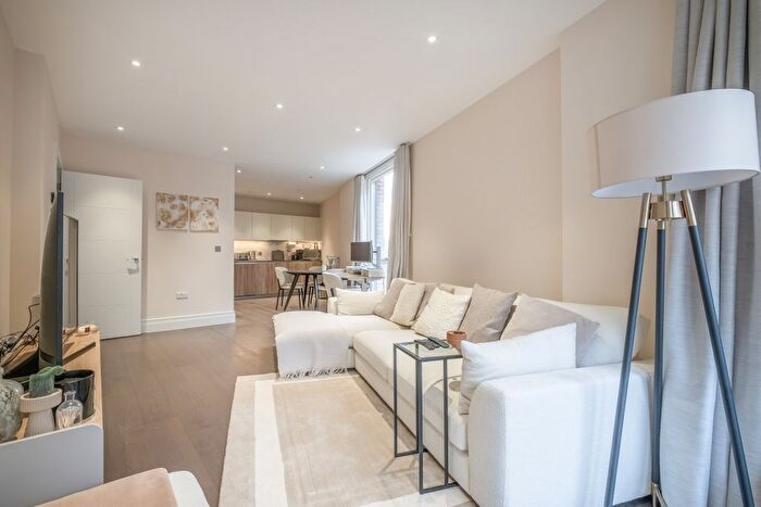 1 Bedroom Flat To Rent In Queenshurst Square, Kingston Upon Thames, KT2