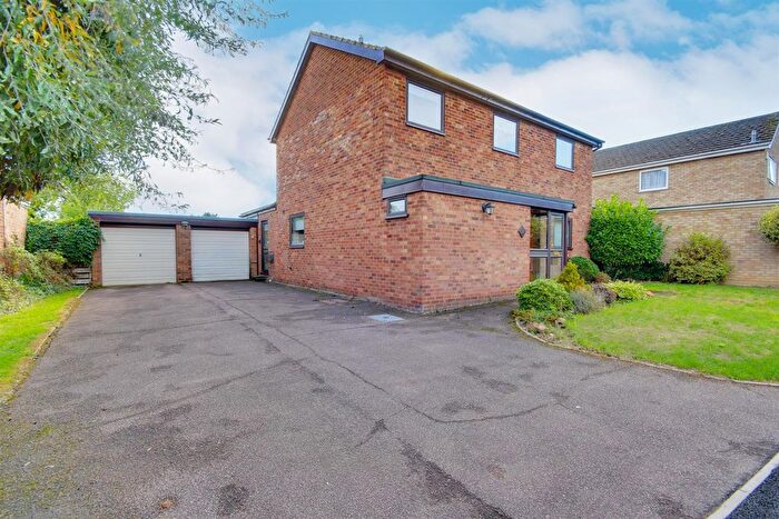 4 Bedroom Detached House For Sale In Mill Road, Over, CB24