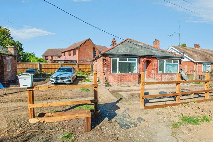 2 Bedroom Detached Bungalow For Sale In Sparrowgate Road, Wisbech, PE14