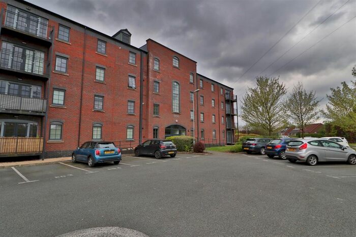 2 Bedroom Flat To Rent In Boteler Court, St. Elphins Drive, Warrington, WA4