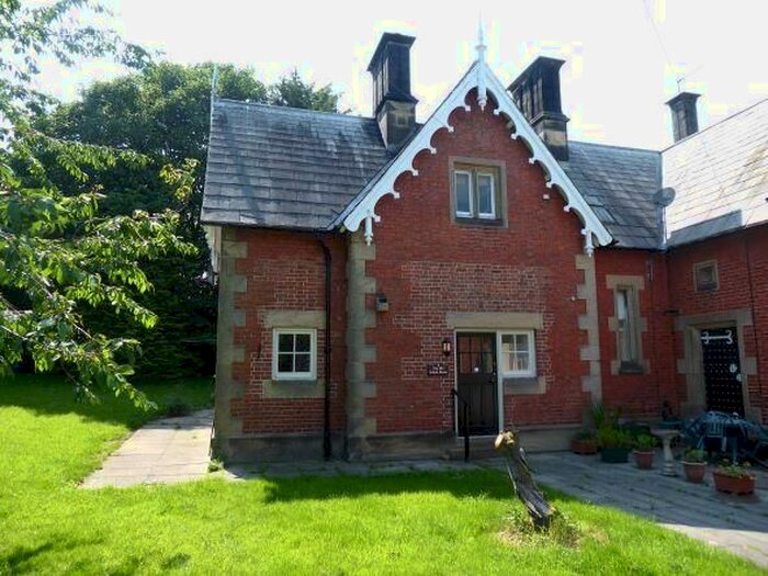 2 Bedroom Semi-Detached House For Sale In Newby Wiske, Northallerton, DL7