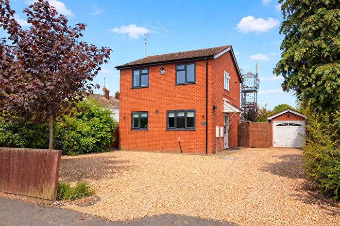3 Bedroom Detached House For Sale In West Street, Long Sutton, PE12