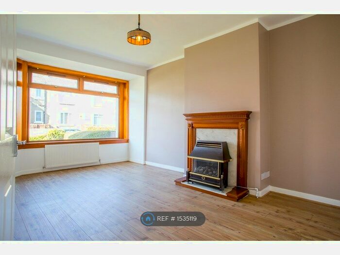 2 Bedroom Flat To Rent In Neilsland Oval, Glasgow, G53