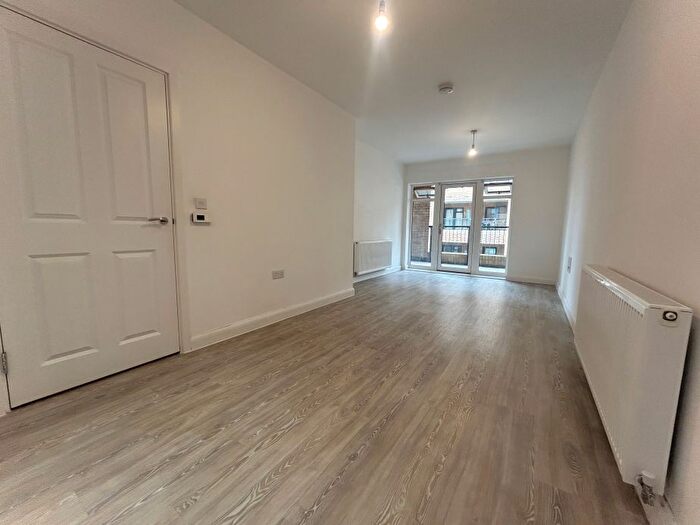 1 Bedroom Flat To Rent In London Road, Hackbridge, SM6