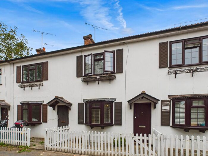 2 Bedroom Terraced House For Sale In Lower Road, Chalfont St. Peter, Buckinghamshire, SL9