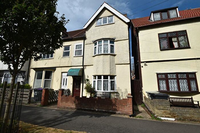 6 Bedroom Semi Detached House For Sale In Cecil Avenue, Lincolnshire, Skegness, Lincolnshire, PE25