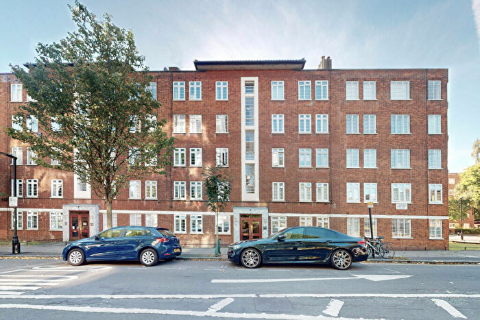 2 Bedroom Apartment To Rent In Townshend Court, Townshend Road, St John's Wood, London, NW8