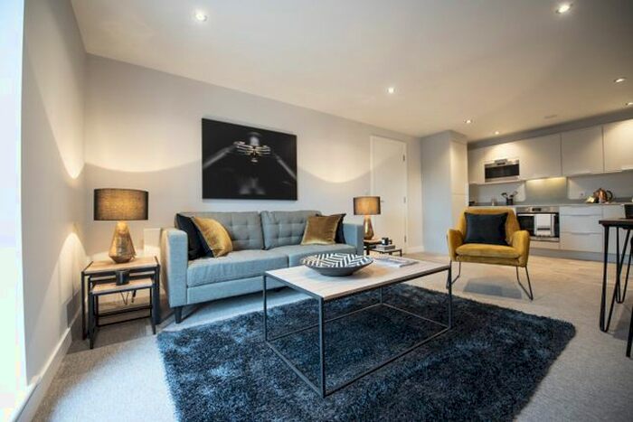 2 Bedroom Flat To Rent In Exchange Street, Stockport, SK3