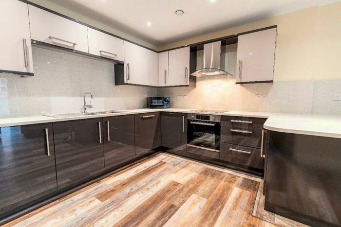 3 Bedroom Apartment To Rent In Ecco, S11