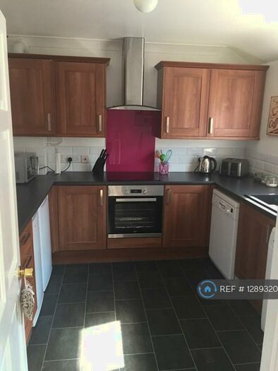 4 Bedroom Detached House To Rent In Guildford Road, Canterbury, CT1