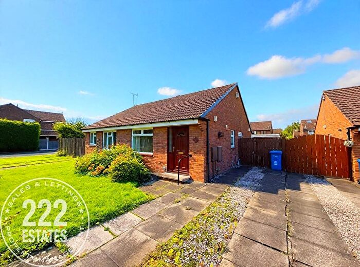 2 Bedroom Bungalow For Sale In Welsby Close, Fearnhead, Warrington, WA2