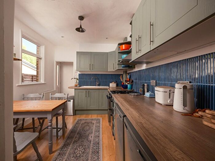 3 Bedroom Terraced House For Sale In Palmyra Road, Bedminster, BS3