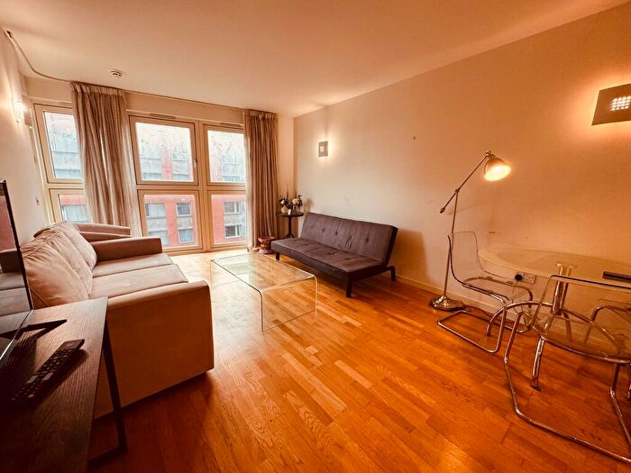 1 Bedroom Apartment To Rent In New Providence Wharf, Fairmont Avenue, Tower Hamlets, London, E14