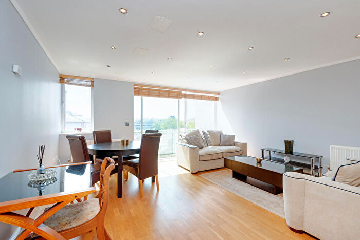 1 Bedroom Apartment To Rent In North Bank, St John's Wood, London, NW8