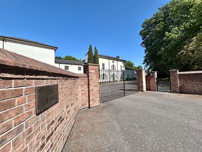 2 Bedroom Flat To Rent In Town Street, Bramcote, Nottingham, NG9