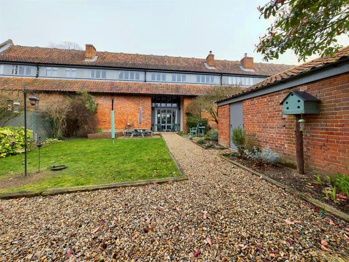 4 Bedroom Barn Conversion For Sale In Heath Road, Crostwight, North Walsham, NR28
