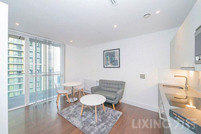 Apartment To Rent In Maine Tower, Harbour Way, South Quay, E14