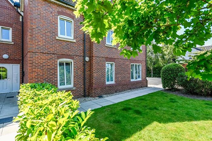 2 Bedroom Flat To Rent In Southport Road, Liverpool, L31