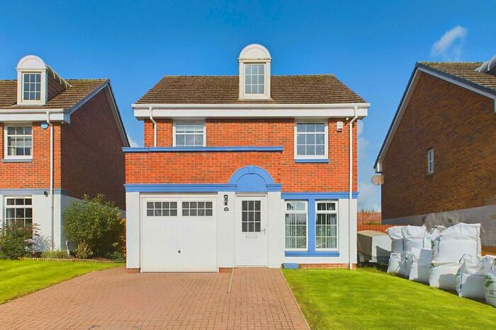 3 Bedroom Detached House For Sale In Provost Crescent, Netherburn, ML9