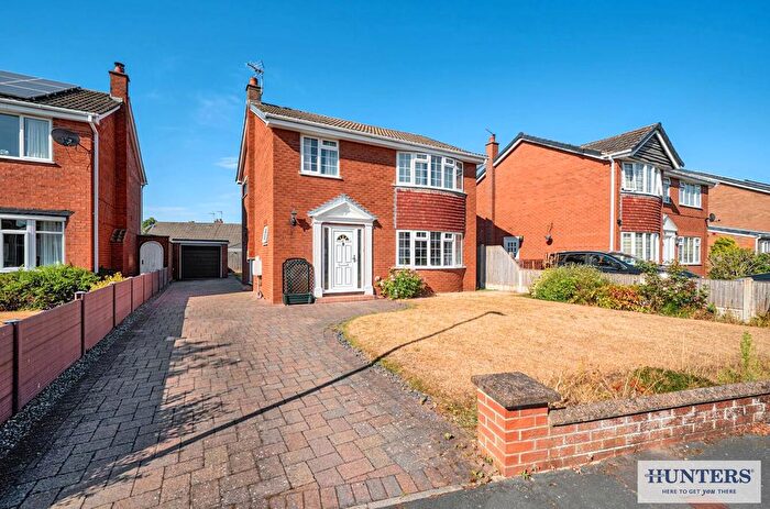 4 Bedroom Detached House For Sale In The Poplars, Brayton, Selby, YO8