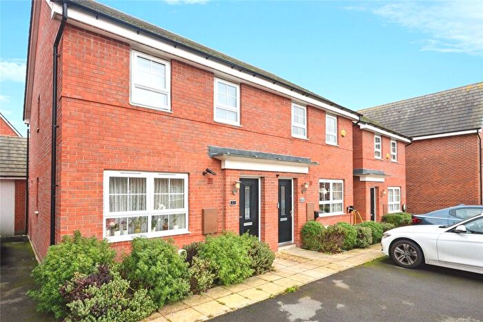 3 Bedroom Semi Detached House For Sale In Wesson Road, Warwick, CV34