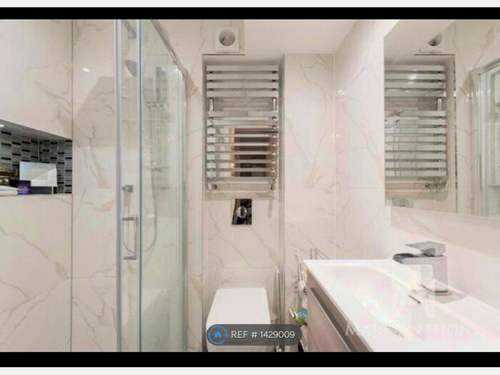 2 Bedroom Flat To Rent In Great Cambridge Road, Enfield, EN1