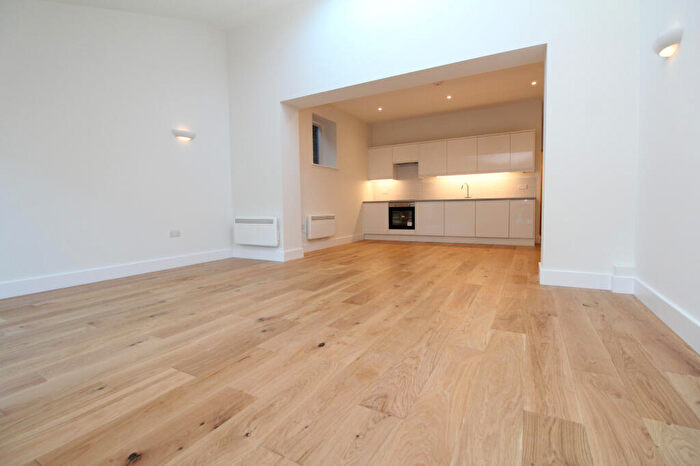 1 Bedroom Maisonette To Rent In Speranza Street, Plumstead, SE18