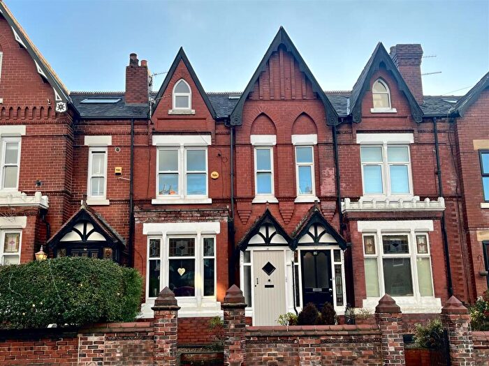 3 Bedroom Terraced House For Sale In Stocks Lane, Stalybridge, SK15