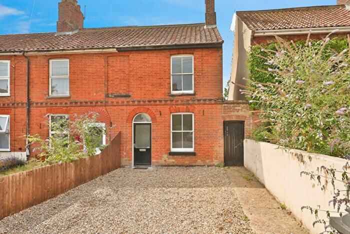 2 Bedroom End Of Terrace House For Sale In Norwich Road, Dereham, NR20