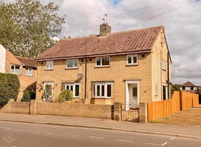 3 Bedroom Semi-Detached House For Sale In High Street, Somersham, PE28