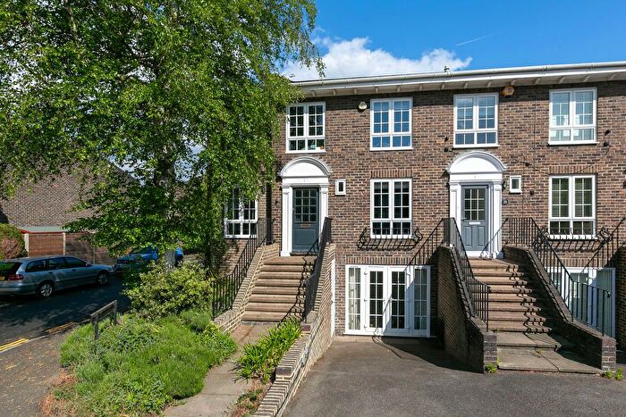 5 Bedroom Terraced House For Sale In Manor Road, Teddington, TW11