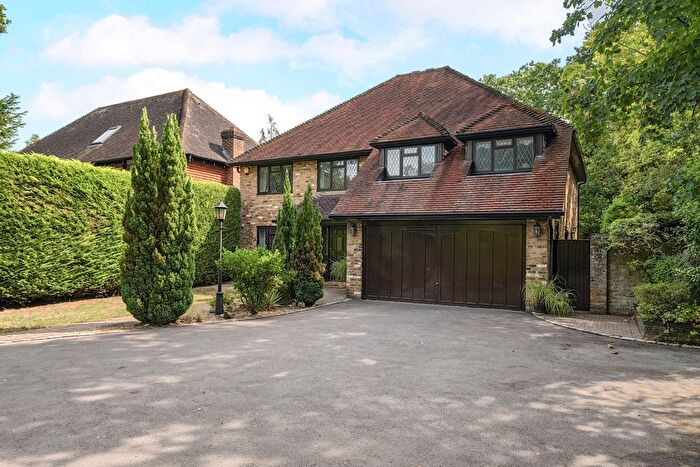 5 Bedroom Detached House For Sale In West Byfleet, Surrey, KT14