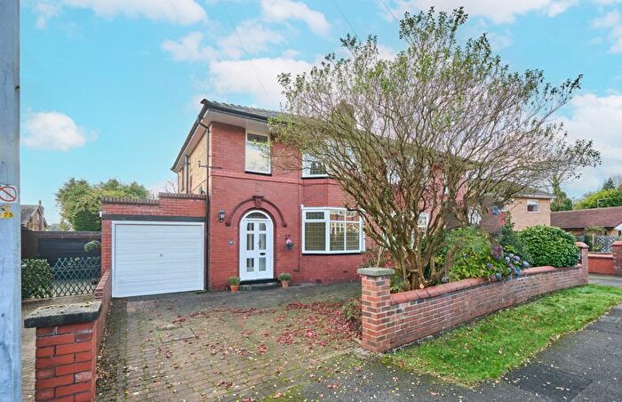 3 Bedroom Semi-Detached House For Sale In Greenways, Standish, Wigan, WN6