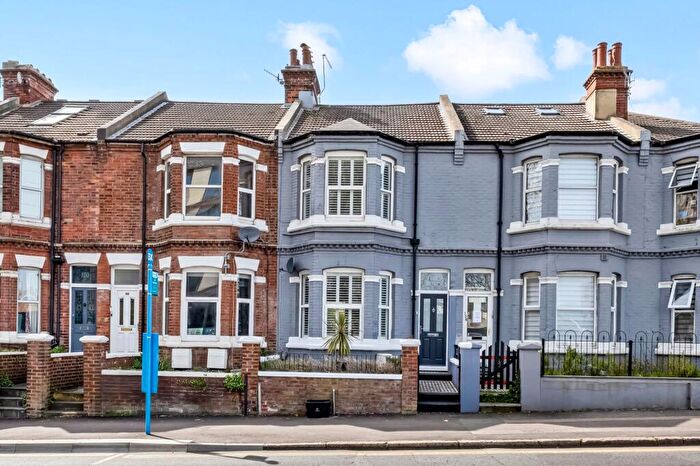 4 Bedroom Terraced House For Sale In Sackville Road, Hove, BN3