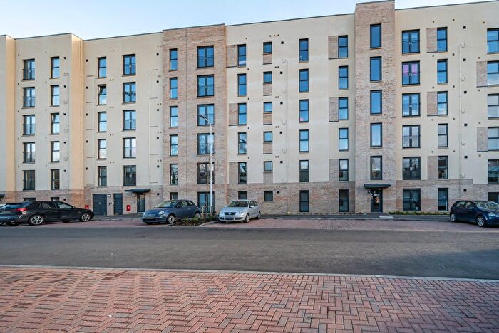 2 Bedroom Flat To Rent In Kilpatrick Grove, Edinburgh, EH6