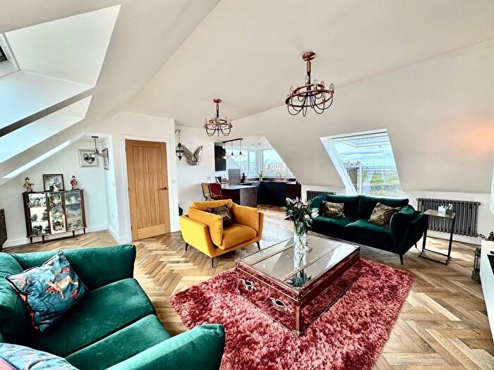 4 Bedroom Terraced House For Sale In Southcliff, Whitley Bay, NE26