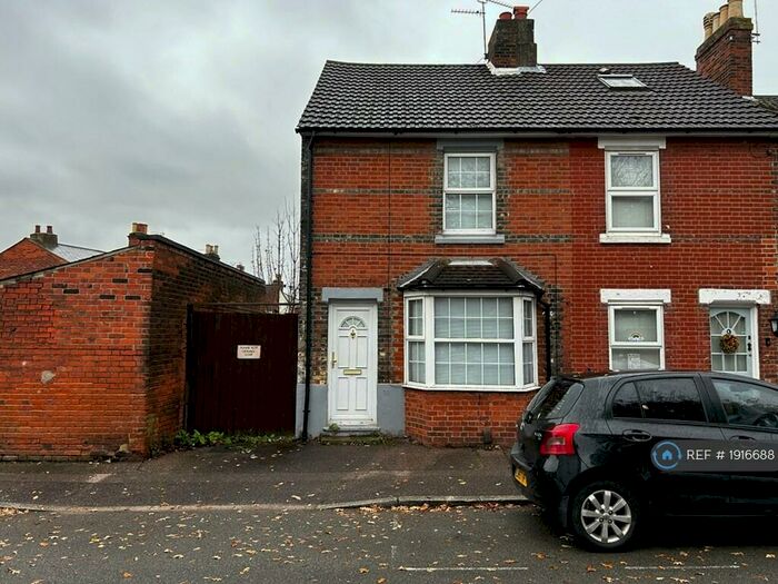 2 Bedroom Semi-Detached House To Rent In James Street, Colchester, CO1