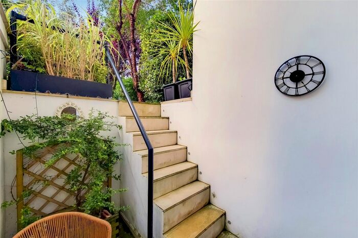 1 Bedroom Flat To Rent In Fernlea Road, Balham, SW12