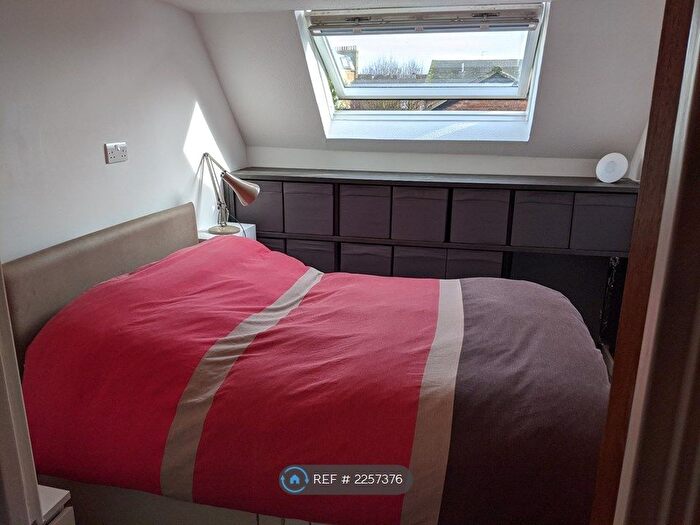 1 Bedroom Flat To Rent In Abbey Gardens, London, W6